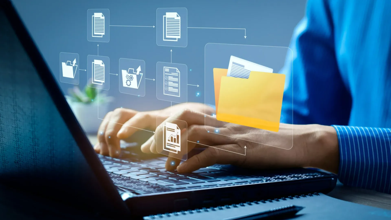 Circular infographic showing different industry icons (corporate, volunteers, recycler, school) orbiting around Green Roots logo — symbolizing the central EPR engine serving multiple sectors